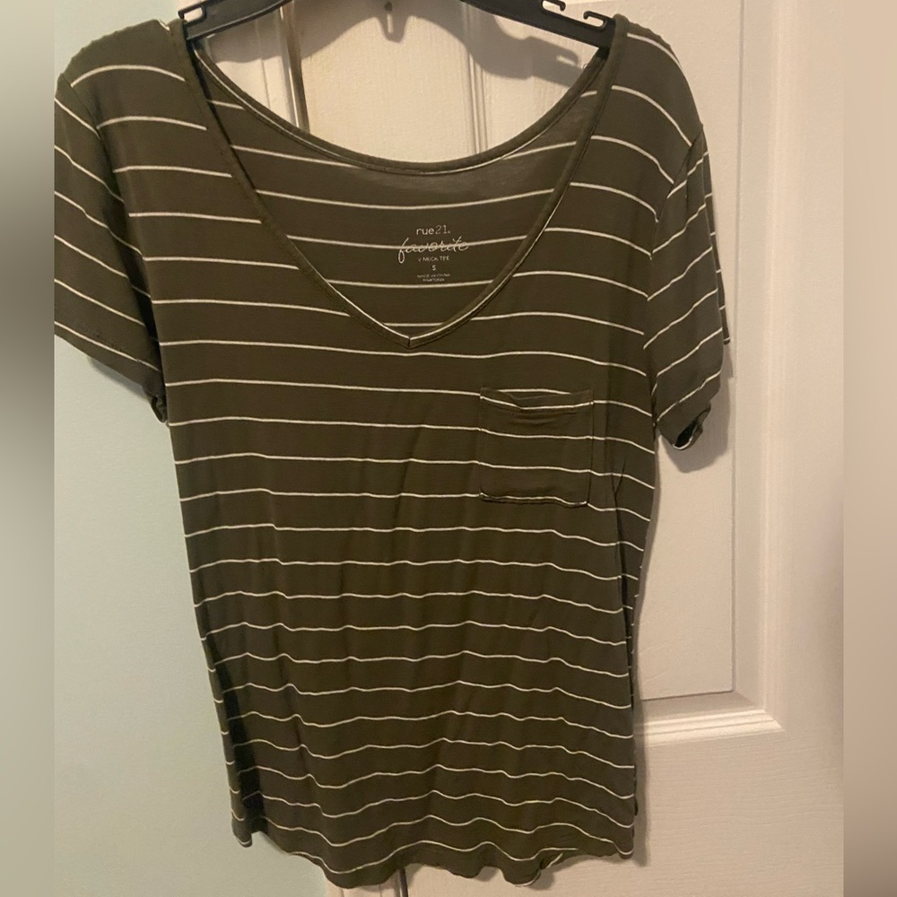 Rue 21 Favorite V Neck Tee